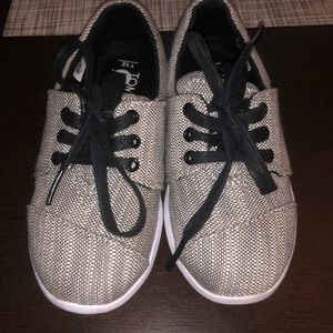 Toms toddler shoes